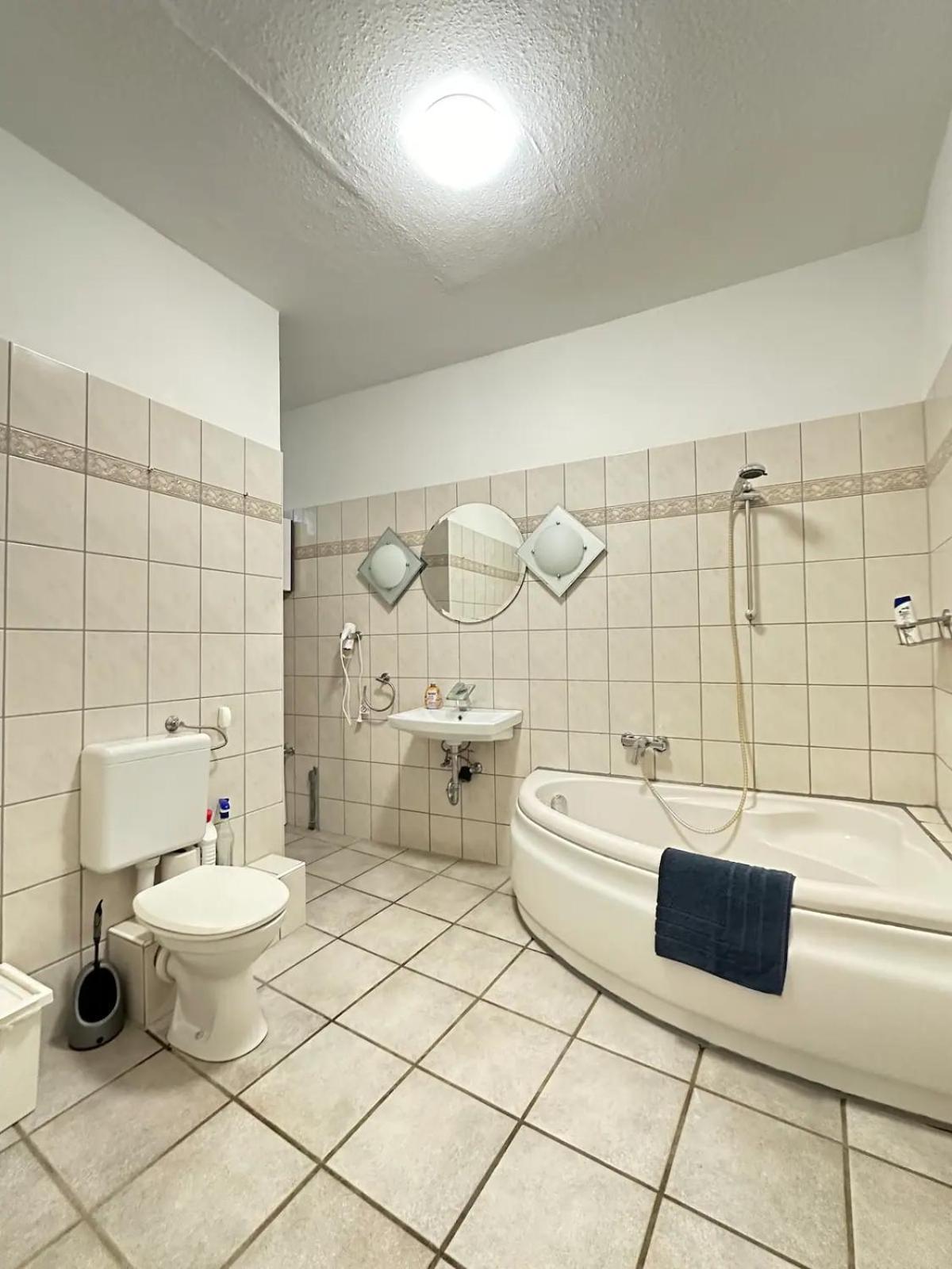 Holiday Apartment אדנאו מראה חיצוני תמונה